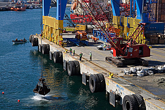 起重机,商业码头,瓦尔帕莱索,智利