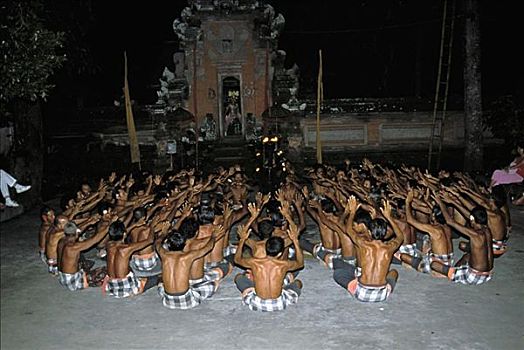 印度尼西亚,巴厘岛,赤膊,男人,表演,克差舞,无肖像权