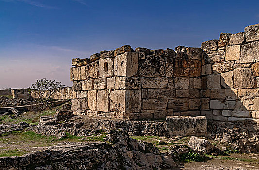 土耳其希拉波利斯古城堡遗迹