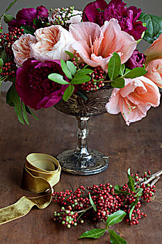 插花,花瓶,嫩枝,浆果,丝带,桌上,加拿大