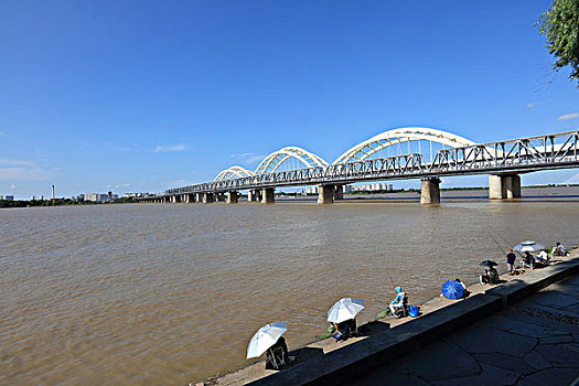 松花江铁路大桥