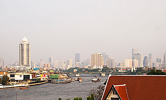 泰国湄南河畔