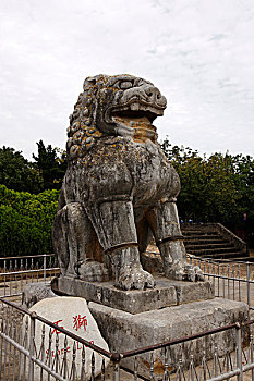 西安-乾陵--石狮
