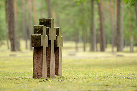 三个,石头,军事墓地,一个,战争,墓穴,场所,德国,受害者,第二次世界大战,勃兰登堡,欧洲