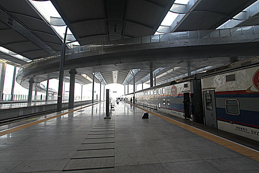 天津西站,火车站,交通,通道,车厢,建筑,高铁,现代化