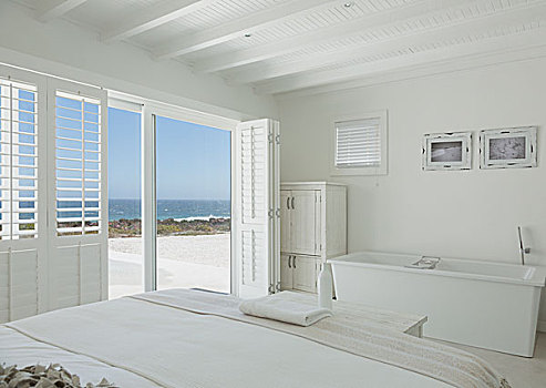 白色,客房,套房,湿透,浴缸,海景