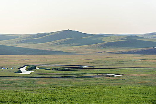 莫日格勒河畔牧场