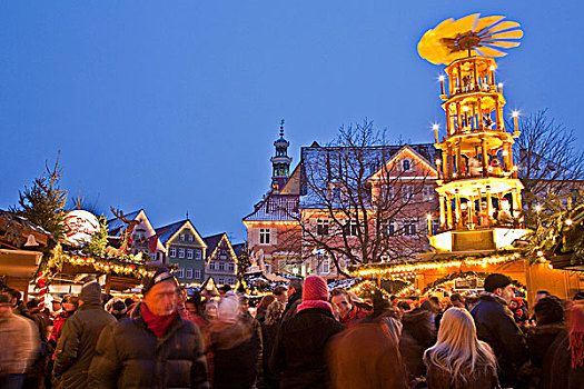 圣诞节,市场,晚间,金字塔,雪,人,埃斯林根,巴登符腾堡,德国,欧洲