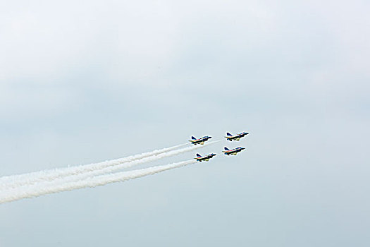 飞机航空表演