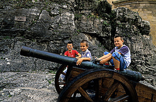斯洛伐克,城堡,男孩,大炮