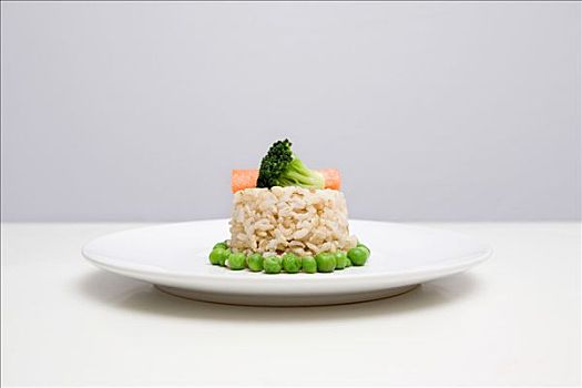 糙米,蔬菜,盘子