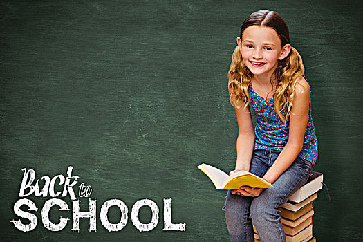 合成效果,图像,可爱,小女孩,读,书本,图书馆,绿色,黑板