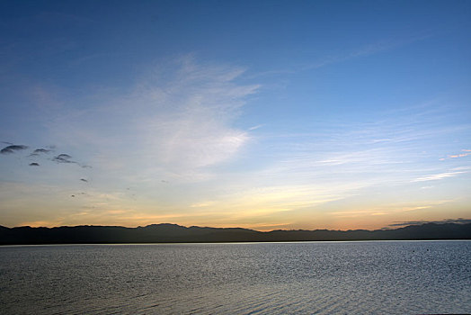 茶卡盐湖
