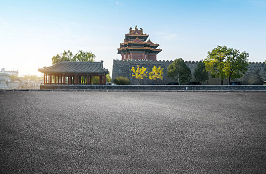 汽车广告背景,沥青路面和中国古代宫殿