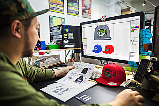 一个,男人,设计师,工作,显示屏,创作,造型,棒球帽