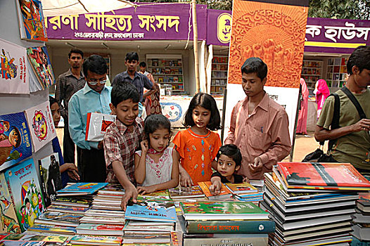 一群孩子,书本,拿,二月,纪念,语言文字,达卡,孟加拉,2007年