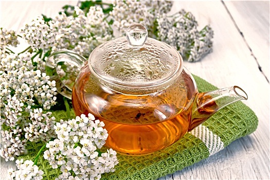茶,西洋蓍草,玻璃茶壶,餐巾