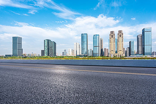 高速公路,城市天际线