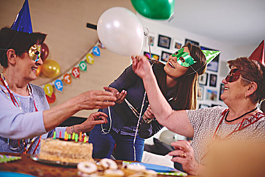 老年,女人,气球,生日派对