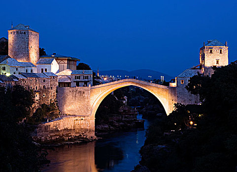 石桥,夜景,世界遗产,莫斯塔尔,波士尼亚赫塞哥维纳联邦,欧洲