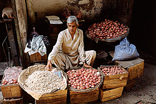 巴基斯坦,旁遮普,拉合尔,男人,街道,货摊,销售,洋葱,蒜
