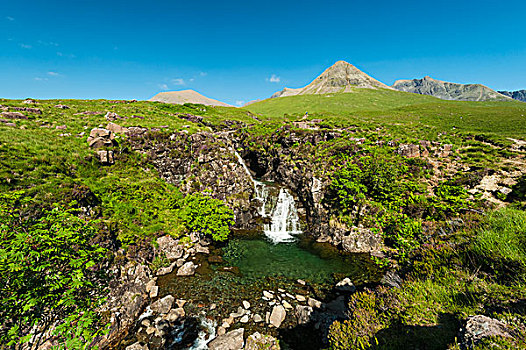 小,水池,瀑布,靠近,娇嫩,山,黑色,背景,斯凯岛,苏格兰