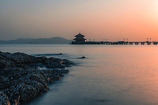 青岛栈桥日落风光