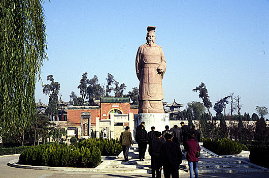 2001,河南汤阴羑里城
