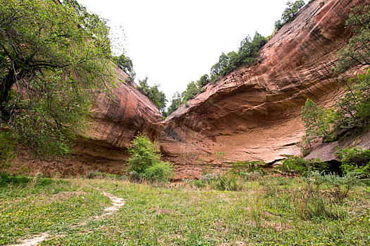 峡谷