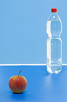 苹果,瓶子,矿泉水