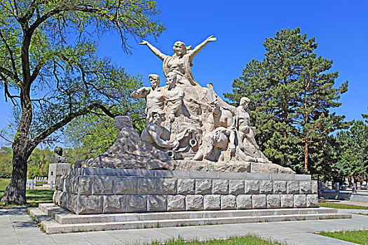 西满革命烈士陵园浮雕