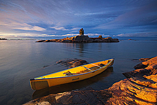 独木舟,花冈岩,岛屿,乔治亚湾,基拉尼省立公园,安大略省