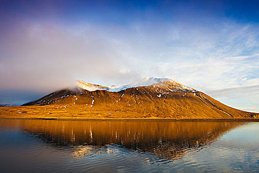 北极,斯瓦尔巴特群岛,暖光,结冰,谷地,山,反射,海中