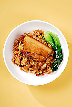 老上海焖肉酱油炒饭