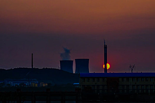 冷却塔,烟囱,建筑群,城市夜景,桥,高楼,河,灯,夜景,蓝天,白云