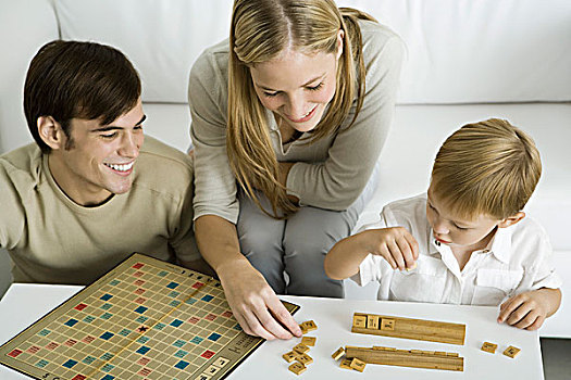 家庭,玩,棋类游戏,一起,母亲,游戏