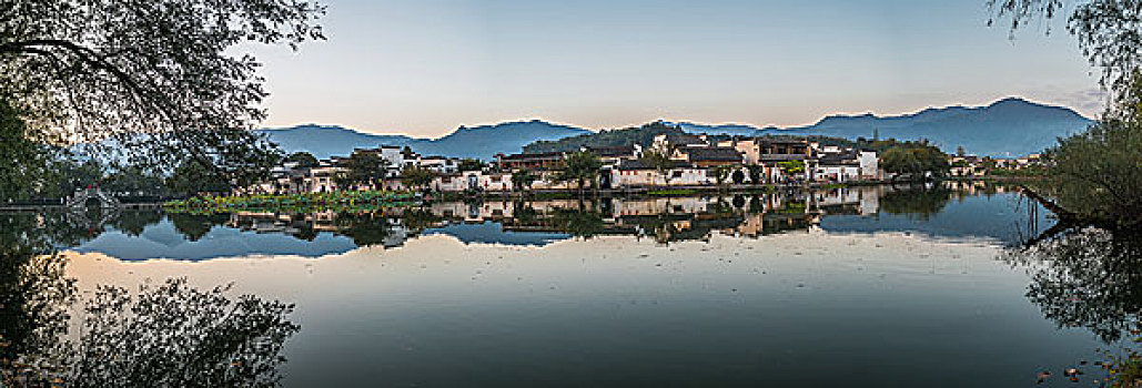 黄山市黟县宏村南湖风光