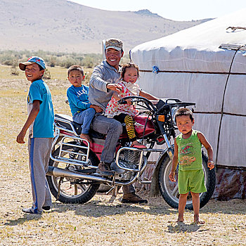西部,蒙古,蒙古人,游牧,牧人,生活方式,蒙古包,帐篷,家庭,牲畜,使用,只有