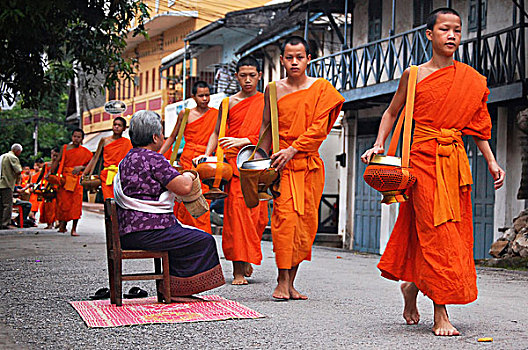 老挝,琅勃拉邦,早晨,施舍,给,僧侣
