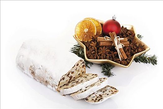 黄油,杏仁,圣诞果子面包,大料,肉桂棒,圣诞树装饰物,干燥,橙色