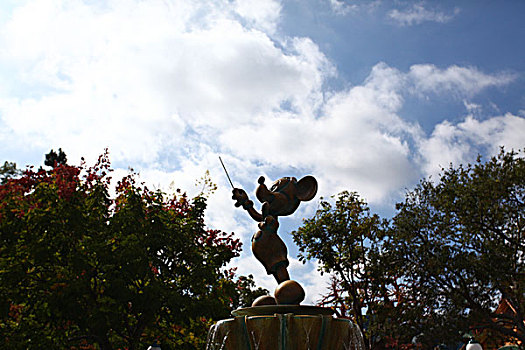 米老鼠,指挥,铜像,雕像,唐老鸭,迪士尼乐园,迪士尼度假区,北美洲,美国,加利福尼亚州,洛杉矶,风景,全景,文化,景点,旅游