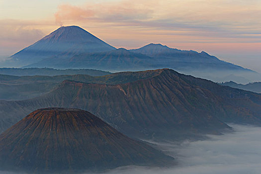 日出,上方,烟,婆罗莫,火山,国家公园,爪哇,印度尼西亚,亚洲