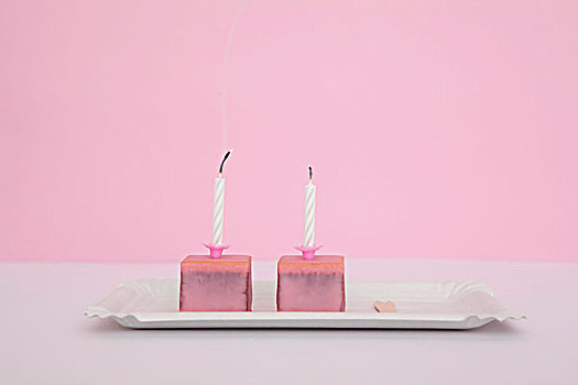 粉色,巧克力,生日蜡烛