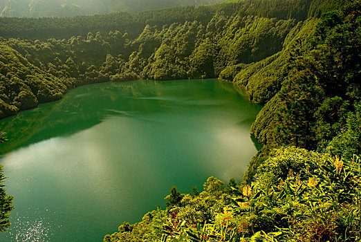 圣地亚哥,湖