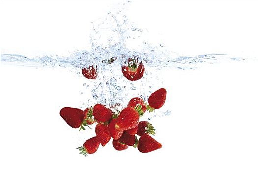 草莓,水中