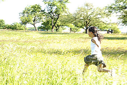 女孩,跑,草地