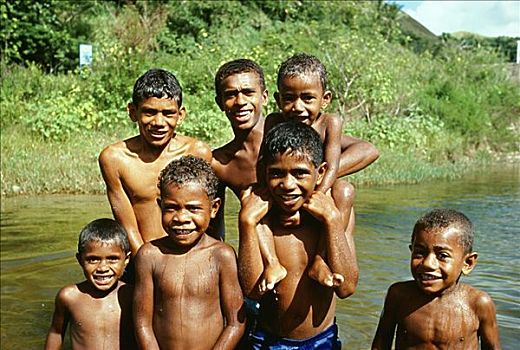 斐济,维提岛,珊瑚海岸,微笑,孩子,玩,水中,破旧,男孩,驮负