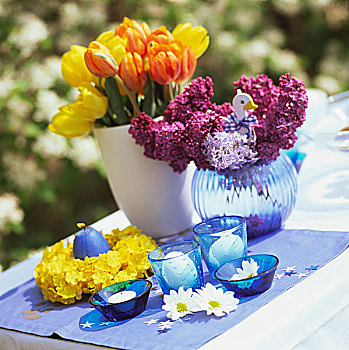 花,蜡烛,装饰,复活节餐桌,户外