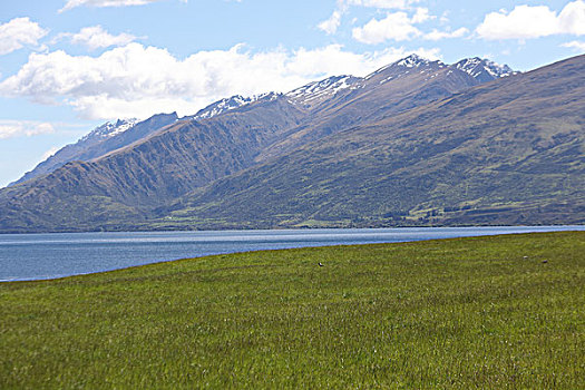 湖畔美景