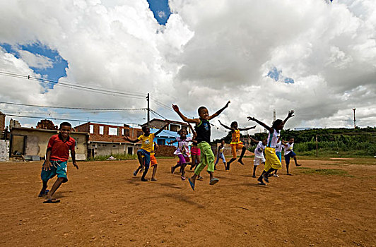 brazil,bahia,salvador,children,running,during,art,in,all,of,us,activity,favela